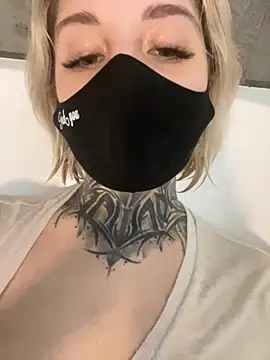 Snapshot of AllisonXAlfred chatting on February 8, 2026, 1:03 pm AllisonXAlfred online show from February 8, 2026, 1:03 pm