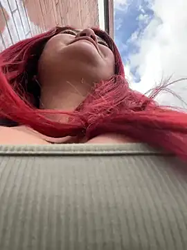 Snapshot of Lia-Moon77 chatting on February 6, 2026, 5:38 pm Lia-Moon77 online show from February 6, 2026, 5:38 pm