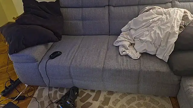 Snapshot of WildundJung chatting on December 21, 2025, 1:35 am WildundJung online show from December 21, 2025, 1:35 am