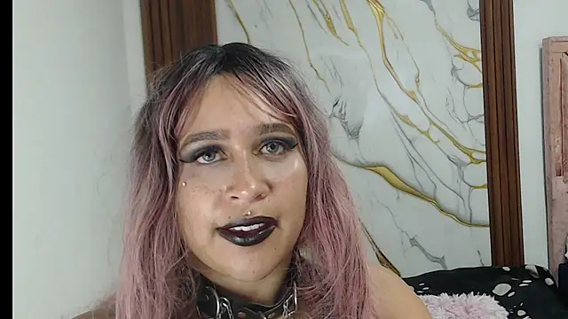 valen ros online show from March 8, 2026, 10:24 pm