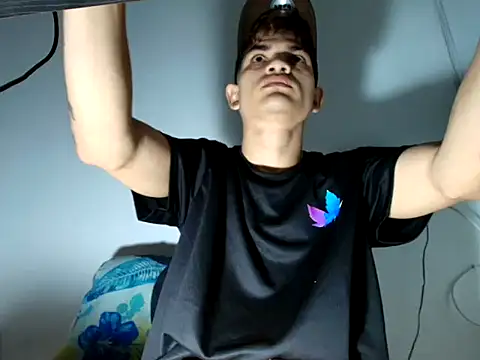 Jesshot bigcock20cm online show from March 19, 2026, 9:35 am