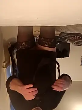 sexyblubluice online show from February 6, 2026, 5:27 pm