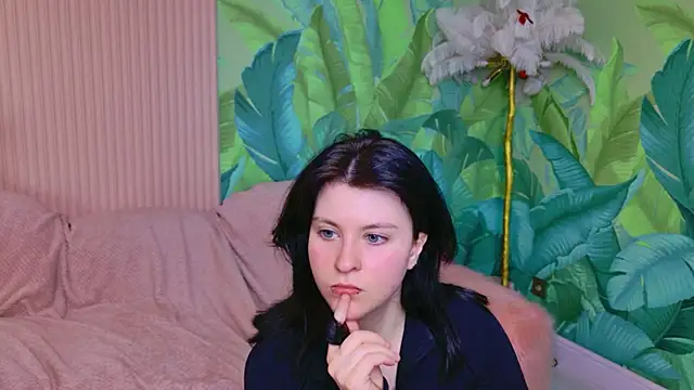 Milana Bold online show from February 15, 2026, 8:38 pm