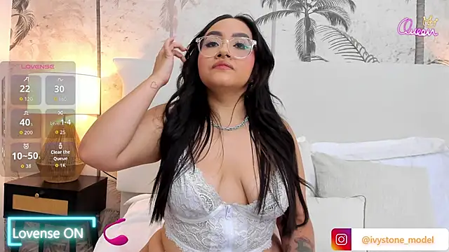 Snapshot of IvyStonne chatting on March 7, 2026, 7:22 pm IvyStonne online show from March 7, 2026, 7:22 pm