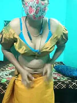 Snapshot of Tamilkannadacouple chatting on March 6, 2026, 5:20 pm Tamilkannadacouple online show from March 6, 2026, 5:20 pm