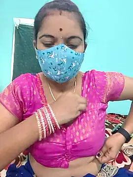 Snapshot of Tamilkannadacouple chatting on March 22, 2026, 5:55 am Tamilkannadacouple online show from March 22, 2026, 5:55 am