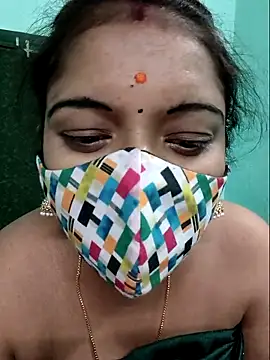 Snapshot of Tamilkannadacouple chatting on May 3, 2026, 6:14 pm Tamilkannadacouple online show from May 3, 2026, 6:14 pm