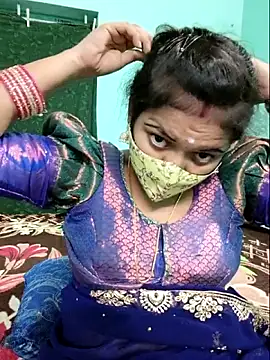 Snapshot of Tamilkannadacouple chatting on May 8, 2026, 6:24 pm Tamilkannadacouple online show from May 8, 2026, 6:24 pm