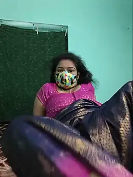 Snapshot of Tamilkannadacouple chatting on May 28, 2026, 9:50 am Tamilkannadacouple online show from May 28, 2026, 9:50 am