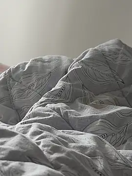 sweet-sasa online show from April 24, 2026, 1:41 am