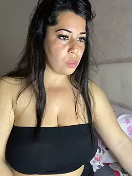 Snapshot of Michelavip chatting on April 7, 2026, 3:45 pm Michelavip online show from April 7, 2026, 3:45 pm