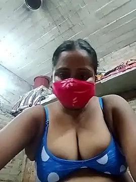 Snapshot of Puja_9999 chatting on July 10, 2026, 5:48 pm Puja 9999 online show from July 10, 2026, 5:48 pm