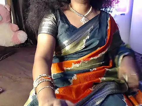 Snapshot of VixenNandhu chatting on March 20, 2026, 6:35 pm VixenNandhu online show from March 20, 2026, 6:35 pm