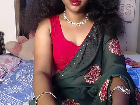 Snapshot of VixenNandhu chatting on April 8, 2026, 1:49 am VixenNandhu online show from April 8, 2026, 1:49 am
