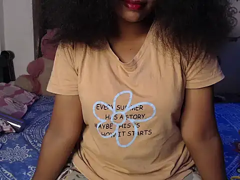 Snapshot of VixenNandhu chatting on April 10, 2026, 5:17 pm VixenNandhu online show from April 10, 2026, 5:17 pm