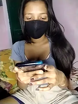 Naina-hott online show from February 8, 2026, 7:50 pm