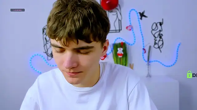 Snapshot of emil_lucky chatting on February 18, 2026, 12:34 pm emil lucky online show from February 18, 2026, 12:34 pm