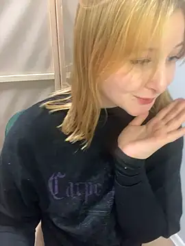 MargoPinky1 online show from April 7, 2026, 7:25 pm