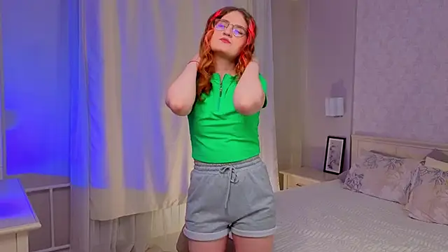 MaggieCata online show from February 17, 2026, 1:13 am