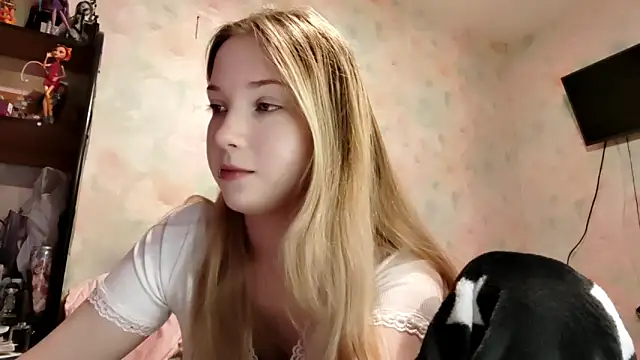 TiaBIanks online show from April 4, 2026, 2:54 am