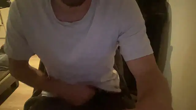 raoulbtnbois online show from May 23, 2026, 5:50 pm