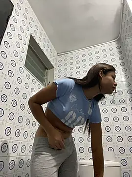 Romie rous online show from April 12, 2026, 1:27 pm