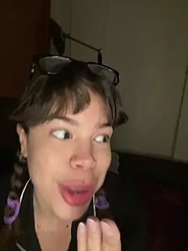 Brigitte01 online show from April 7, 2026, 10:20 pm