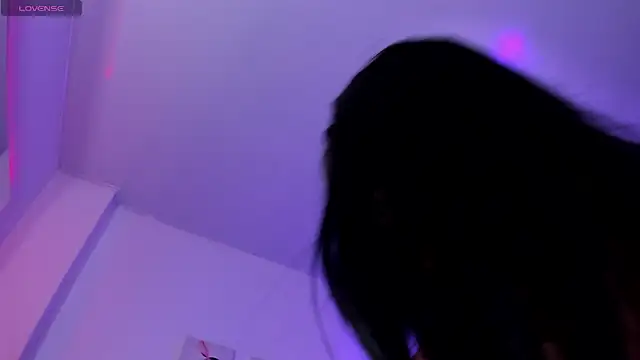 Snapshot of Madison_Rosee chatting on April 18, 2026, 12:36 am Madison Rosee online show from April 18, 2026, 12:36 am
