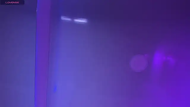 Snapshot of Madison_Rosee chatting on April 22, 2026, 1:19 am Madison Rosee online show from April 22, 2026, 1:19 am