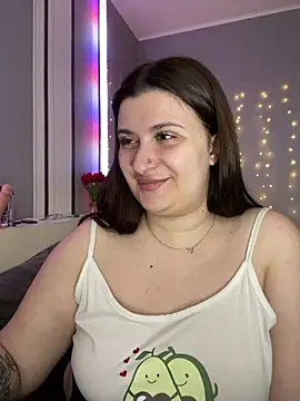 lipsi vikki online show from February 16, 2026, 7:37 am