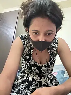 Snapshot of raavigirl chatting on February 24, 2026, 8:01 am raavigirl online show from February 24, 2026, 8:01 am