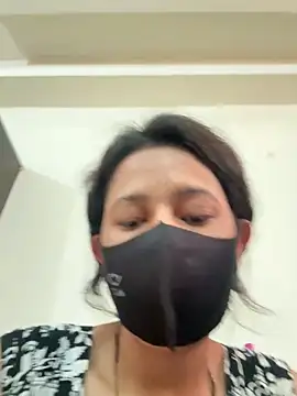 Snapshot of raavigirl chatting on February 25, 2026, 2:43 am raavigirl online show from February 25, 2026, 2:43 am