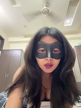 raavigirl online show from March 28, 2026, 7:08 am