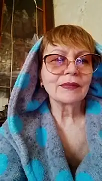 Snapshot of SophieBurns chatting on April 5, 2026, 10:01 am SophieBurns online show from April 5, 2026, 10:01 am