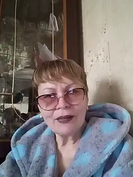 Snapshot of SophieBurns chatting on April 9, 2026, 10:42 am SophieBurns online show from April 9, 2026, 10:42 am