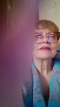 Snapshot of SophieBurns chatting on April 11, 2026, 11:14 am SophieBurns online show from April 11, 2026, 11:14 am