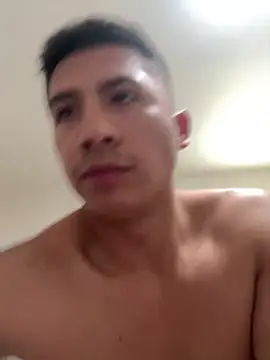 Snapshot of fer593que chatting on February 5, 2026, 8:35 pm fer593que online show from February 5, 2026, 8:35 pm