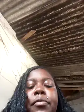 Snapshot of jhessycam5 chatting on February 7, 2026, 2:21 pm jhessycam5 online show from February 7, 2026, 2:21 pm