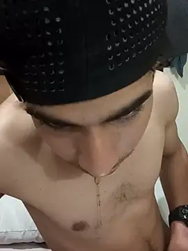 Snapshot of baby_22cm chatting on February 10, 2026, 3:43 am baby 22cm online show from February 10, 2026, 3:43 am