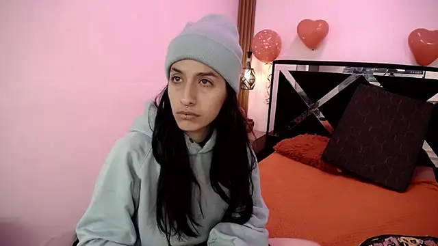 FRANCESCA LOVE  online show from February 19, 2026, 12:56 pm