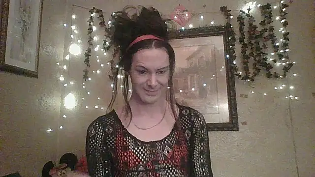 Snapshot of sillymillie4 chatting on February 15, 2026, 12:29 am sillymillie4 online show from February 15, 2026, 12:29 am