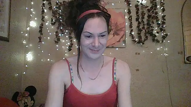sillymillie4 online show from May 4, 2026, 7:04 am