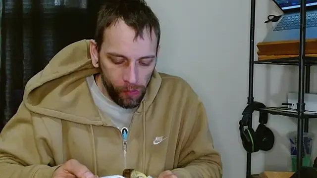 Snapshot of cguffey2284 chatting on February 28, 2026, 10:22 pm cguffey2284 online show from February 28, 2026, 10:22 pm