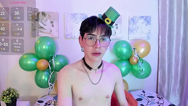 Demian Hush online show from March 18, 2026, 3:20 am