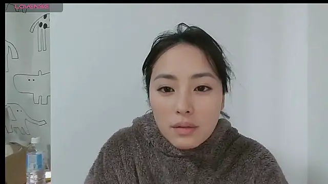 Snapshot of yuri-japan chatting on February 14, 2026, 12:40 am yuri-japan online show from February 14, 2026, 12:40 am