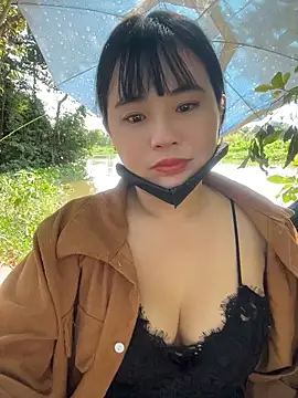 Snapshot of Lewd_couple chatting on April 21, 2026, 1:53 am Lewd couple online show from April 21, 2026, 1:53 am