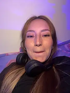 Snapshot of Lis_peach chatting on February 26, 2026, 5:39 am Lis peach online show from February 26, 2026, 5:39 am