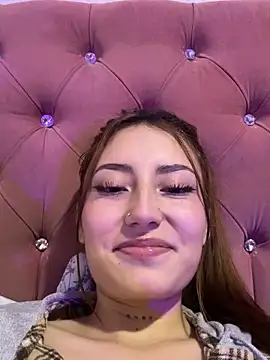 Snapshot of Lis_peach chatting on March 2, 2026, 4:47 am Lis peach online show from March 2, 2026, 4:47 am