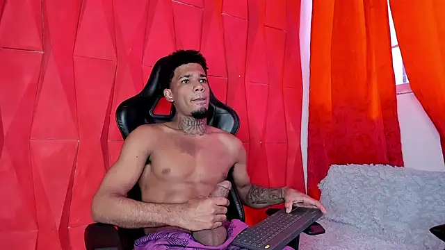 Nehemiaa boy online show from May 27, 2026, 1:41 pm