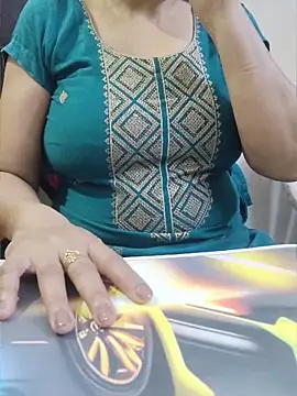 SexybeboX online show from April 1, 2026, 5:52 am